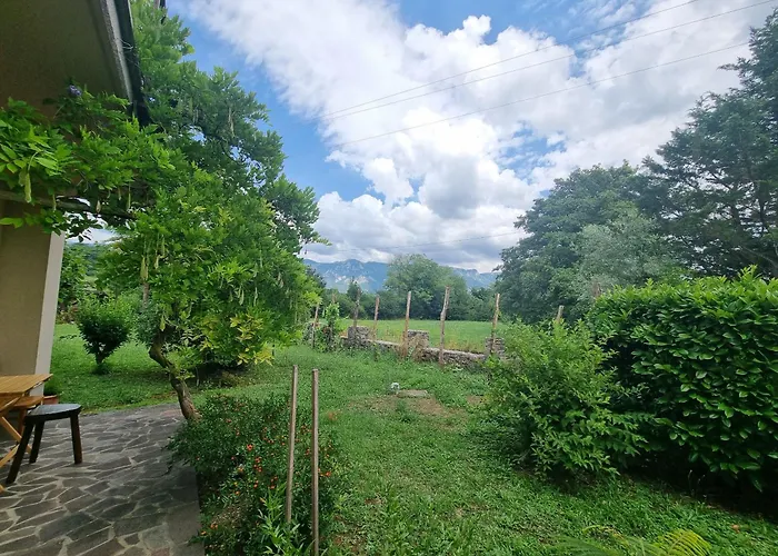 Appartamento Vipava Valley - Miki - With Patio, Parking & Pets Ok *